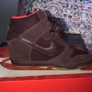 Nike Dunk Sky Hi Essential